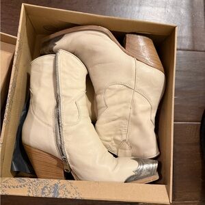Free People Brayden boots in bone size 36